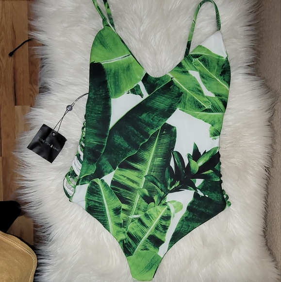 NWT Stone Fox Swim One piece 🌴 - Picture 5 of 7